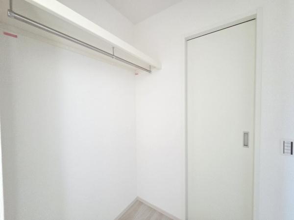 富里市　御料　１期　全３棟　２号棟