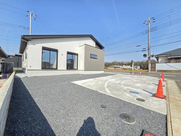 富里市　御料　１期　全３棟　２号棟