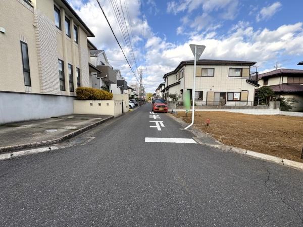 成田市　飯田町　全２棟　B号棟
