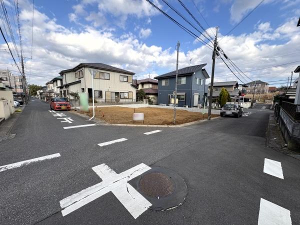 成田市　飯田町　全２棟　B号棟