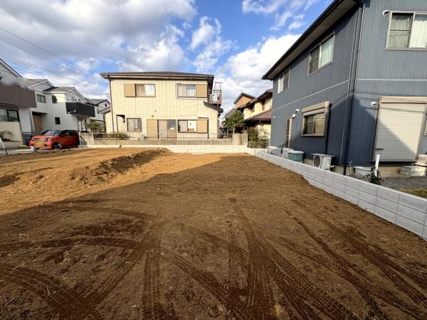 成田市　飯田町　全２棟　B号棟