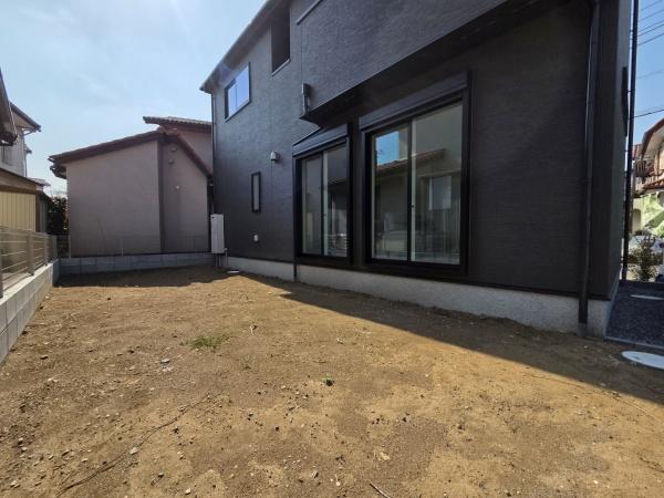 リナージュ　富里市七栄　第３期　全１棟　１号棟
