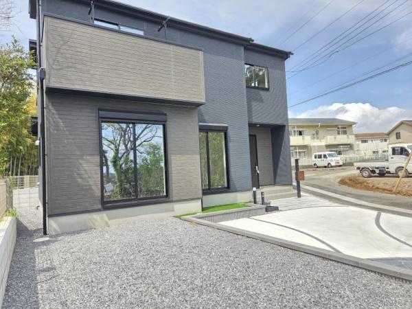 グラファーレ　佐倉市　石川５期　全３棟　１号棟