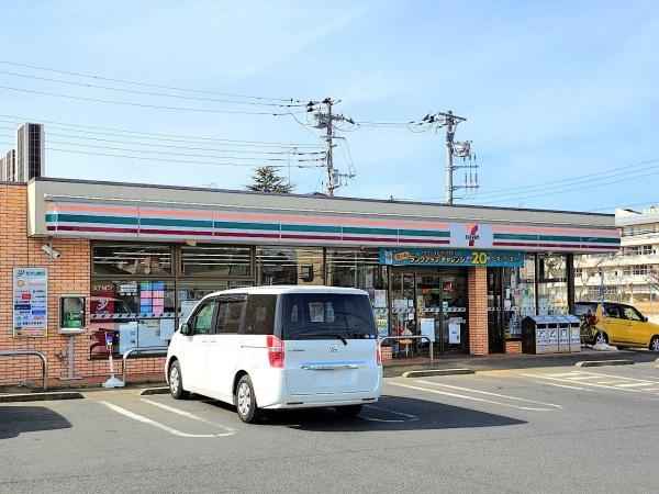 富里市　日吉台　全１棟　A号棟(セブン-イレブン富里日吉台店)