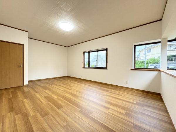 八街市八街ほの中古一戸建て