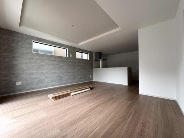 リガーレ　成田市　土屋１期　全２棟　１号棟