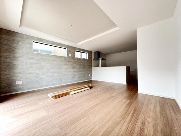 リガーレ　成田市　土屋１期　全２棟　１号棟