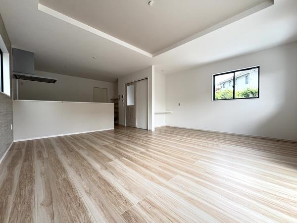 リガーレ　成田市　土屋１期　全２棟　２号棟