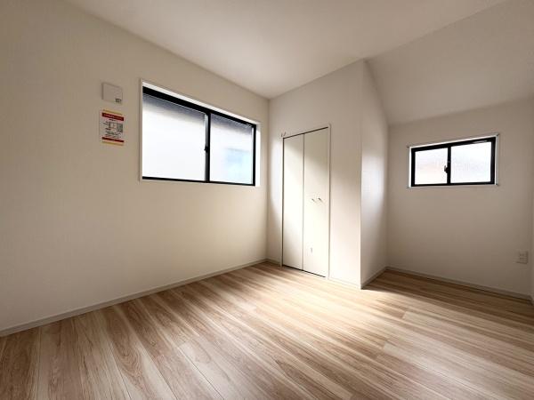 リガーレ　成田市　土屋１期　全２棟　２号棟