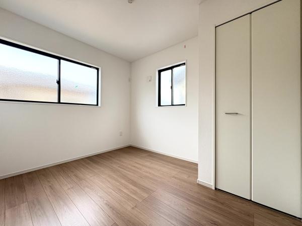 リガーレ　成田市　土屋１期　全２棟　２号棟
