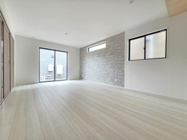 グラファーレ　成田市　郷部２期全１棟１号棟