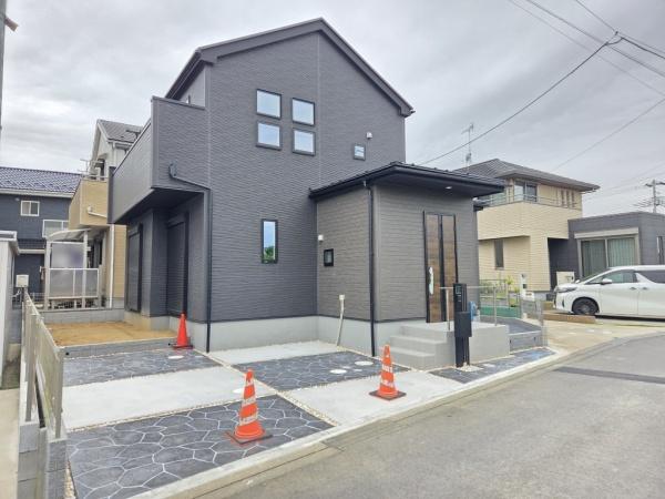 グラファーレ　成田市　郷部２期全１棟１号棟