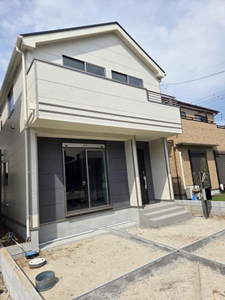 成田市　飯田町　４　全２棟　B号棟