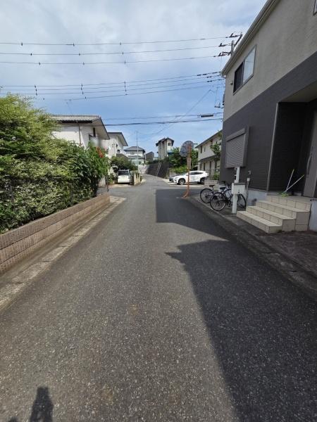成田市　飯田町　４　全２棟　B号棟