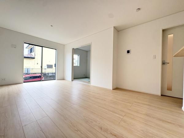 クレイドルガーデン　八街市文違第８・全２棟・２号棟