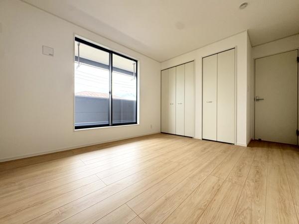 クレイドルガーデン　八街市文違第８・全２棟・２号棟