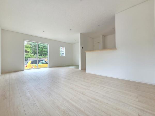 成田市　寺台　第１　全１棟　１号棟