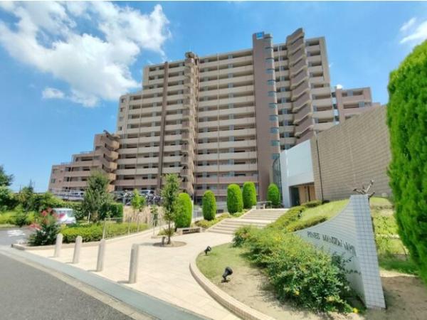 パインズマンション成田