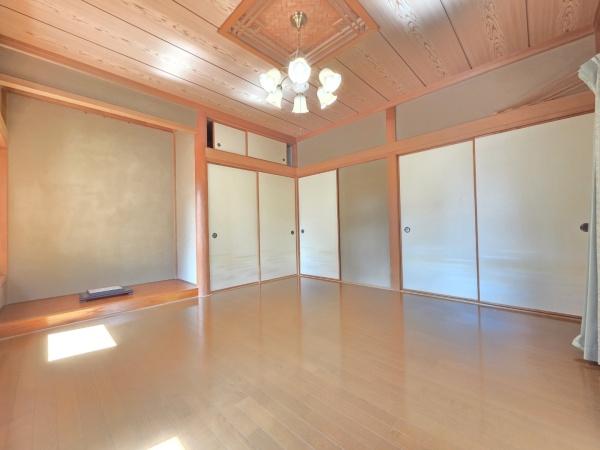 八街市富山の中古一戸建て