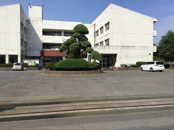 八街市四木の中古一戸建て(八街市立八街南中学校)