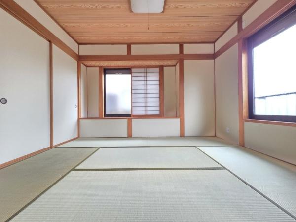 八街市泉台２丁目の中古一戸建て
