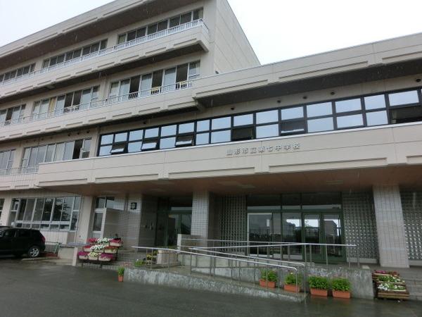 山形市大字中野の土地(山形市立第七中学校)