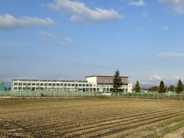 米沢市塩井町塩野の中古一戸建て(米沢市立第六中学校)