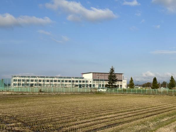 米沢市塩井町塩野の新築一戸建(米沢市立第六中学校)