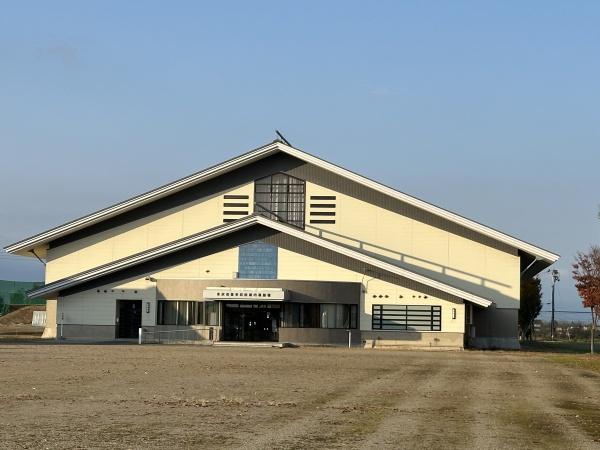 米沢市塩井町塩野の中古一戸建て(米沢市営多目的屋内運動場)
