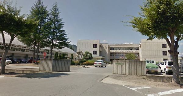 米沢市城南5丁目の新築一戸建(米沢市立第二中学校)