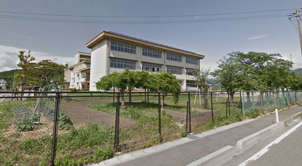 東置賜郡高畠町大字泉岡の新築一戸建(高畠町立高畠小学校)