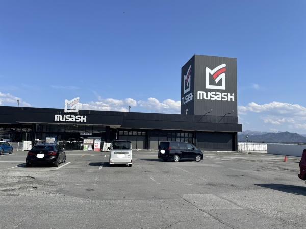 南陽市郡山の新築一戸建(ホームセンタームサシ南陽店)