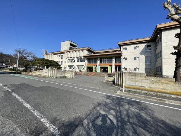 東置賜郡高畠町大字安久津の中古一戸建て(高畠町立高畠小学校)