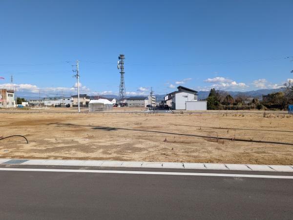 米沢市中田町の土地