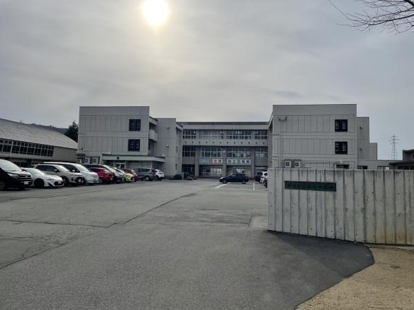 米沢市松が岬２丁目の土地(米沢市立第二中学校)