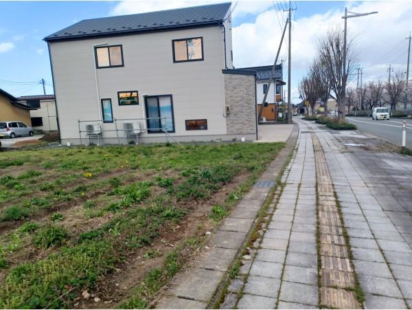 鶴岡市苗津町の売土地