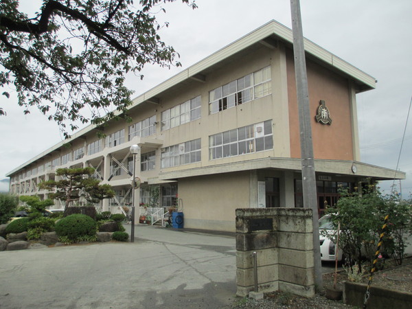 山形市あかねケ丘３丁目の土地(山形市立南沼原小学校)