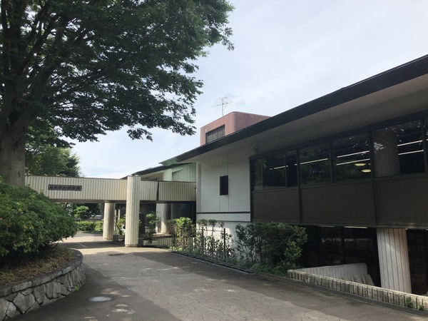 アイエ小白川(山形市立図書館)