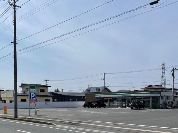 長井市緑町の土地(ファミリーマート長井舟場店)