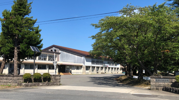 長井市緑町の土地(長井市立長井北中学校)