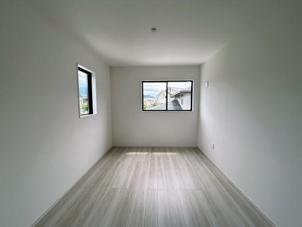 山形市鈴川町二丁目　2号棟