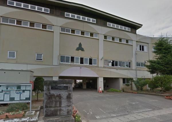 上山市栄町１丁目店舗(上山市立上山小学校)