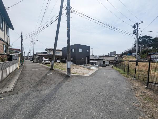 仙台市青葉区双葉ケ丘1丁目の土地(前面道路含む現地写真)
