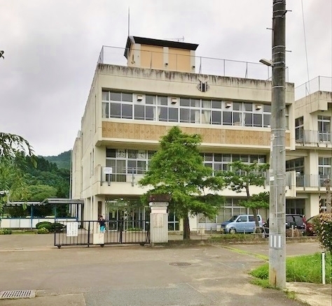 仙台市太白区茂庭字中ノ瀬中の中古一戸建て(仙台市立生出中学校)
