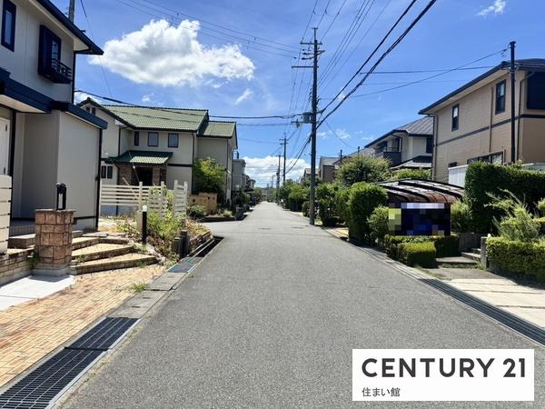 三田市ゆりのき台１丁目の中古一戸建て
