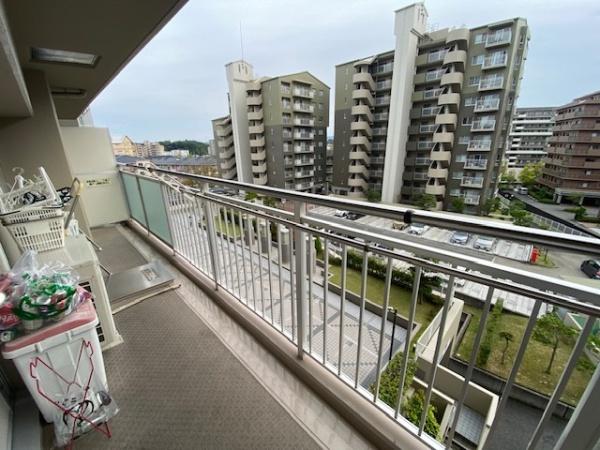 三田ペレナヒルズＦ棟