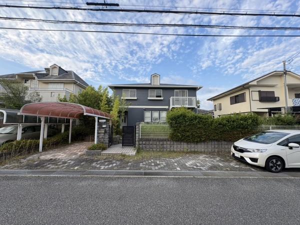 三田市あかしあ台２丁目の中古一戸建て