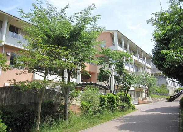 神戸市北区西山1丁目の土地(神戸市立有野北中学校)