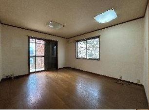 三田市つつじが丘南３丁目の中古一戸建