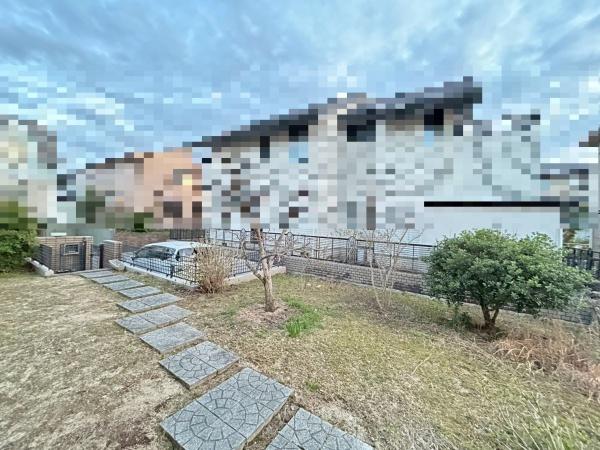 三田市あかしあ台１丁目の中古一戸建